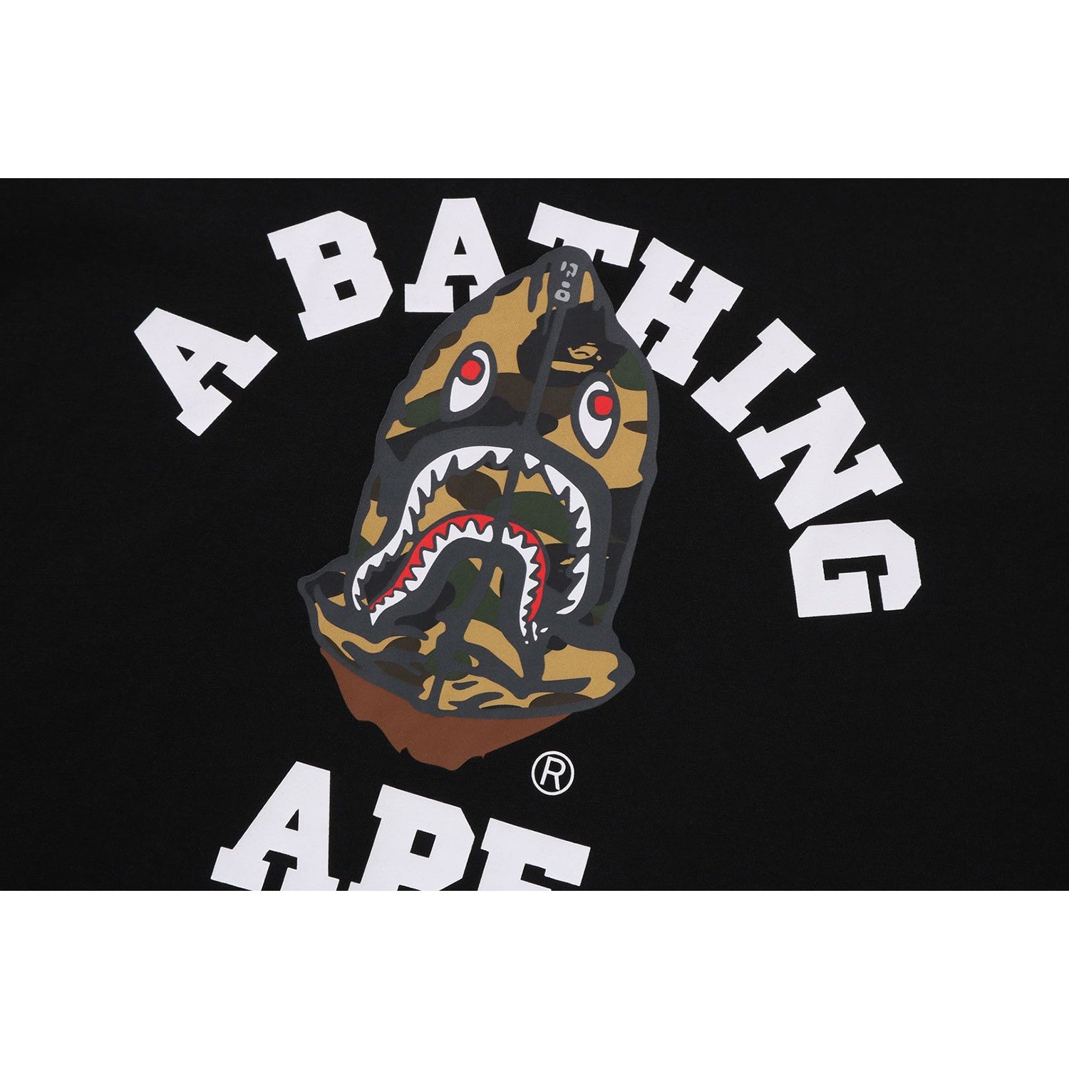 1ST CAMO SHARK SEIJIN COLLEGE RELAXED FIT TEE MENS